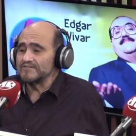Edgar Vivar, o Seu Barriga, é entrevistado pelo Pânico no Rádio
