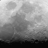 Encontrada evidência de água interna na lua