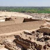 Encontradas pirâmide e sepulturas com dois mil anos no méxico