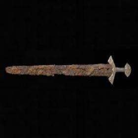 Espada viking é encontrada e mostra símbolos cristãos 