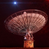 Ondas de rádio de outra galáxia confundem cientistas (com video)
